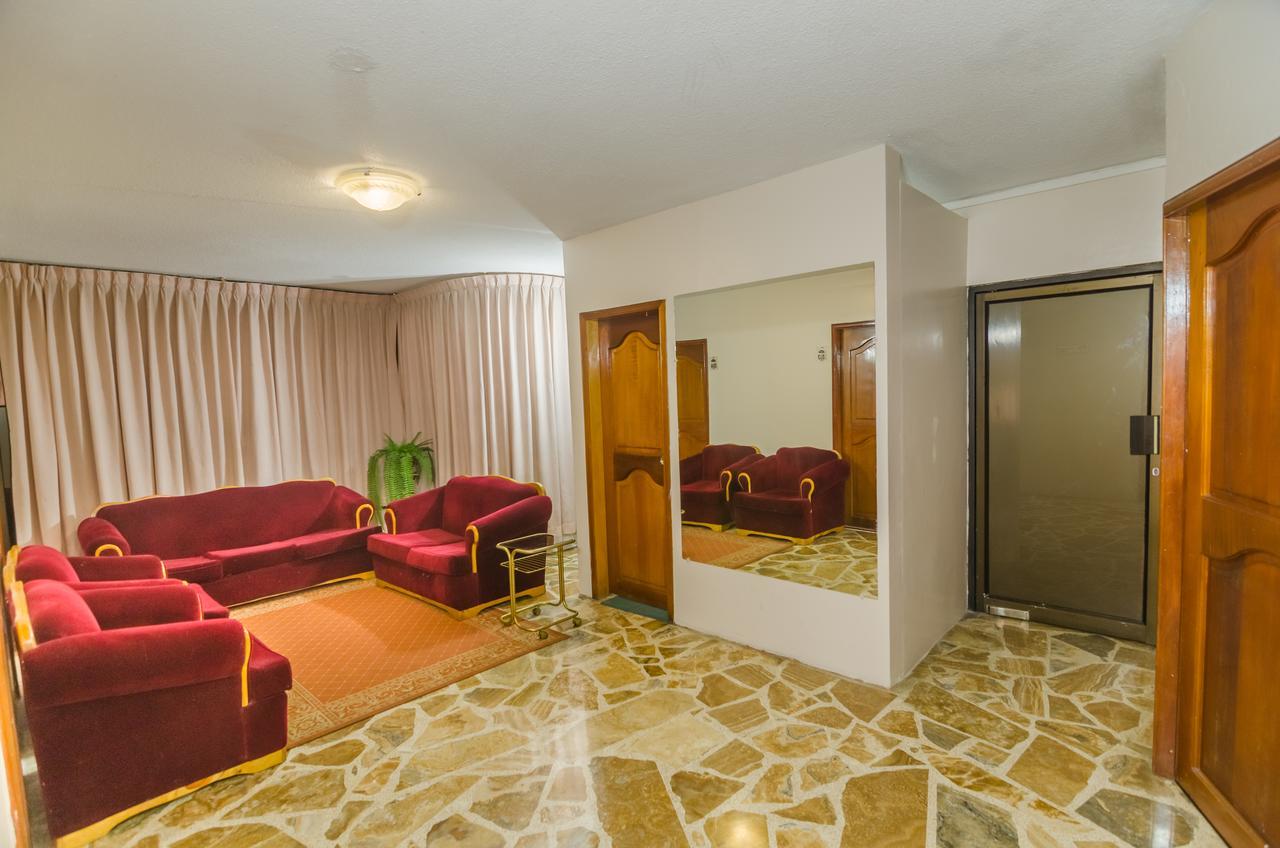Hotel Cristal Palace Loja Esterno foto