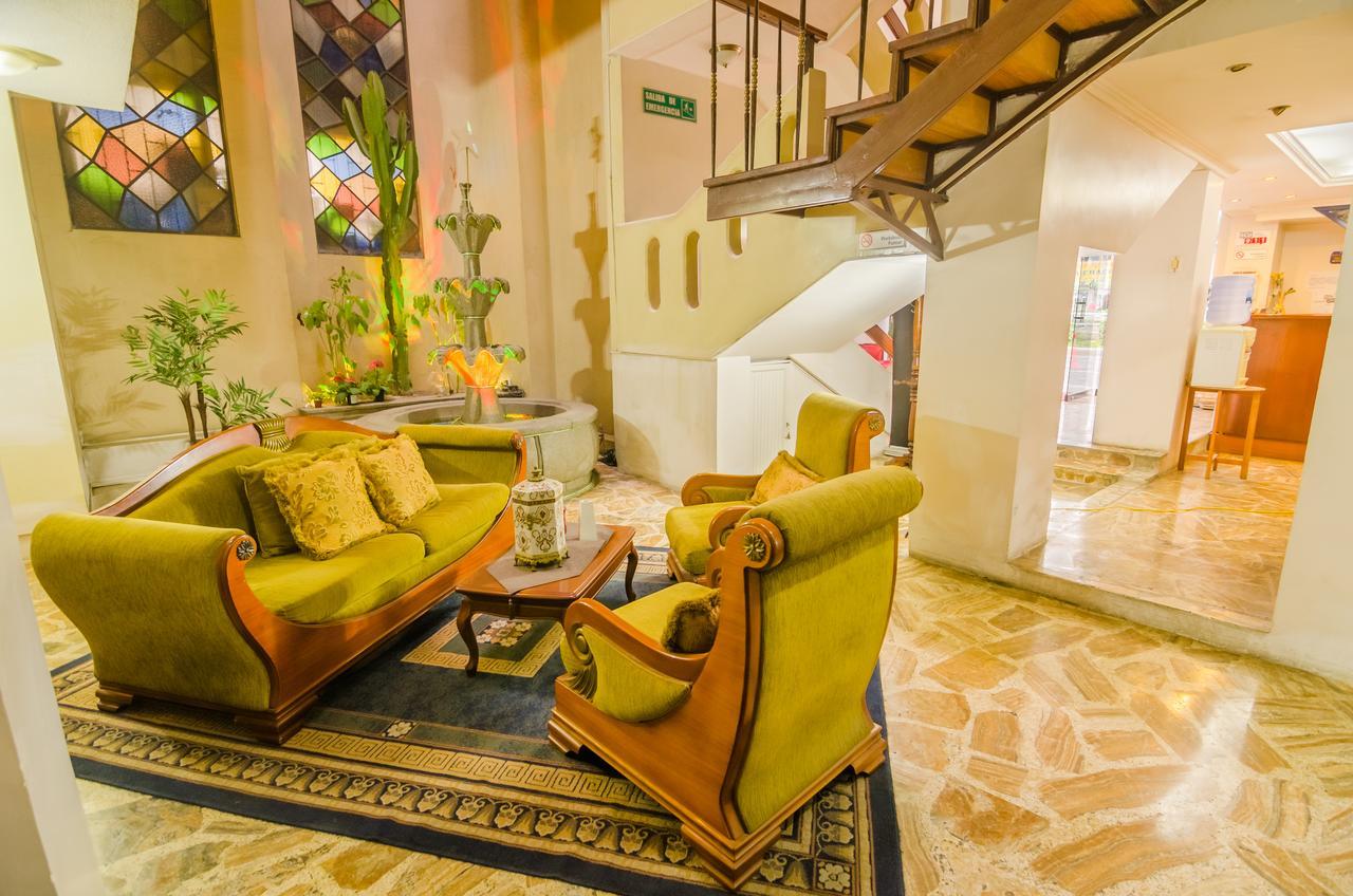 Hotel Cristal Palace Loja Esterno foto